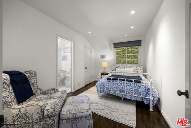 850 Birchwood Drive, Los Angeles, CA 90024