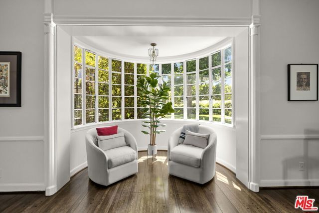 850 Birchwood Drive, Los Angeles, CA 90024