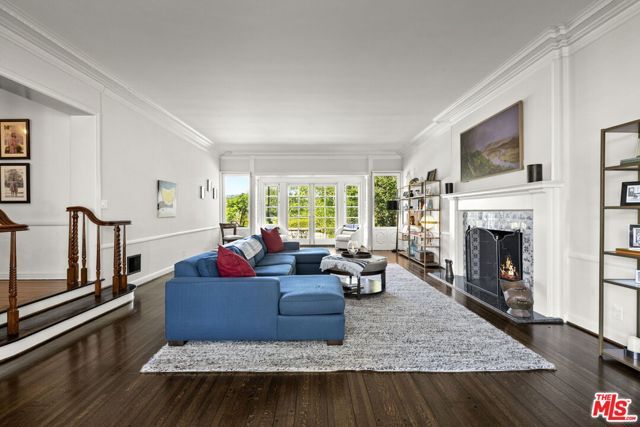 850 Birchwood Drive, Los Angeles, CA 90024