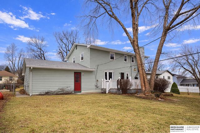 1113 Hackney Drive, Papillion, NE 68046