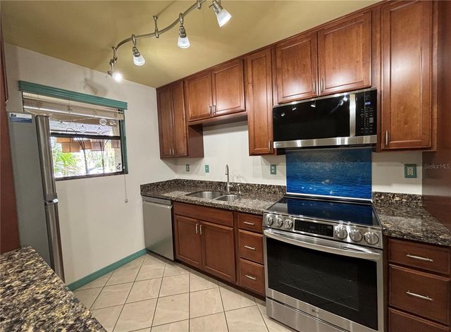770 N VILLAGE LAKE TERRACE N 203, St Petersburg, FL 33716
