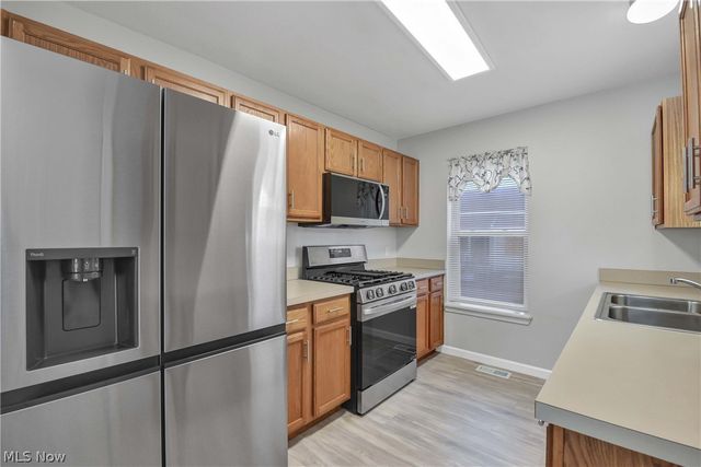 3241 W 50th Street, Cleveland, OH 44102