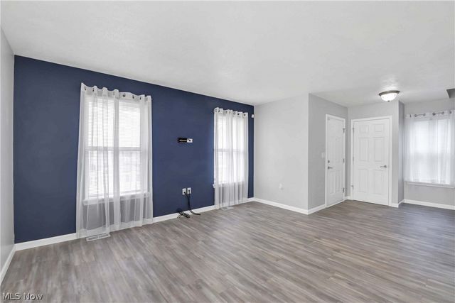 3241 W 50th Street, Cleveland, OH 44102