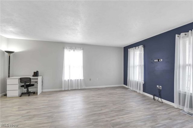 3241 W 50th Street, Cleveland, OH 44102