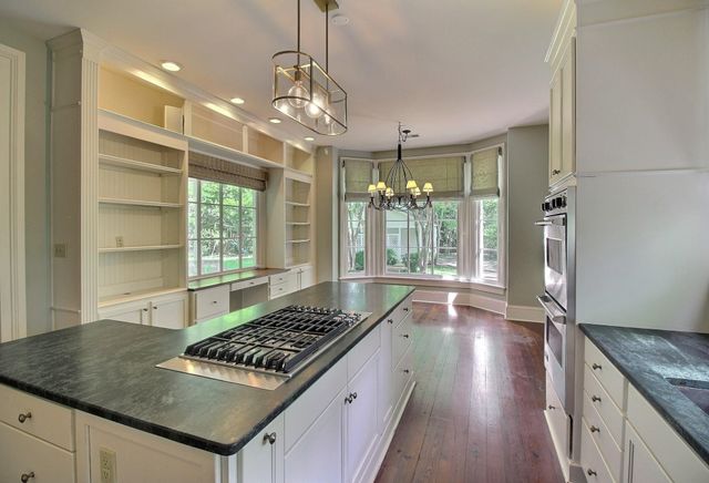 348 N ROWLETT ST, Collierville, TN 38017