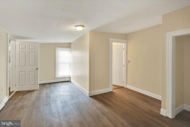 31 W WASHINGTON ST, Fleetwood, PA 19522