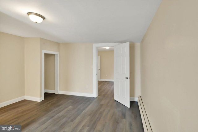 31 W WASHINGTON ST, Fleetwood, PA 19522