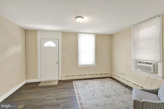 31 W WASHINGTON ST, Fleetwood, PA 19522