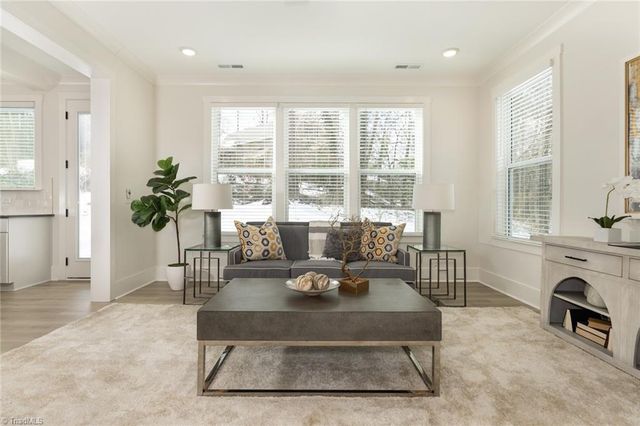 306 Park Boulevard 1029, Winston-salem, NC 27127