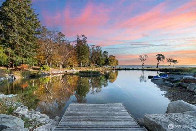 4205 SW Point Robinson Road, Vashon, WA 98070