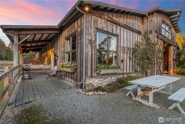 4205 SW Point Robinson Road, Vashon, WA 98070