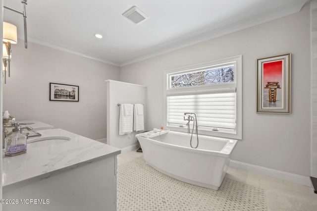 3 Alberta Drive, Marlboro, NJ 07746