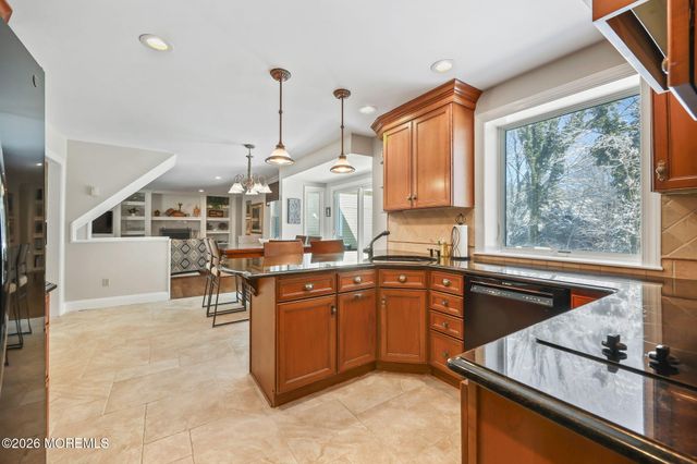 3 Alberta Drive, Marlboro, NJ 07746