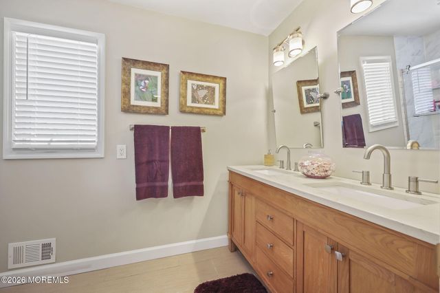 3 Alberta Drive, Marlboro, NJ 07746