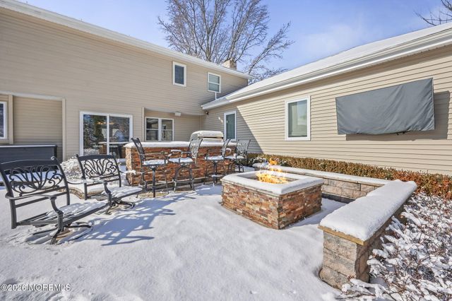 3 Alberta Drive, Marlboro, NJ 07746