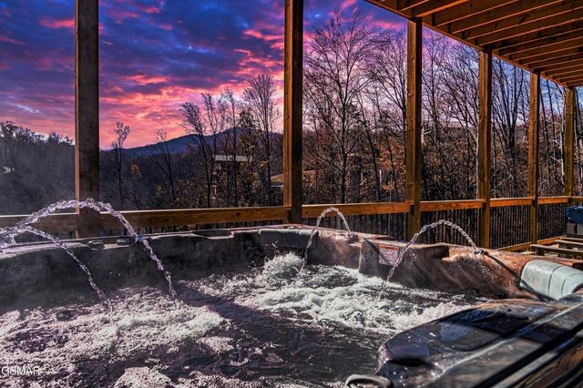 918 Elm Road, Gatlinburg, TN 37738