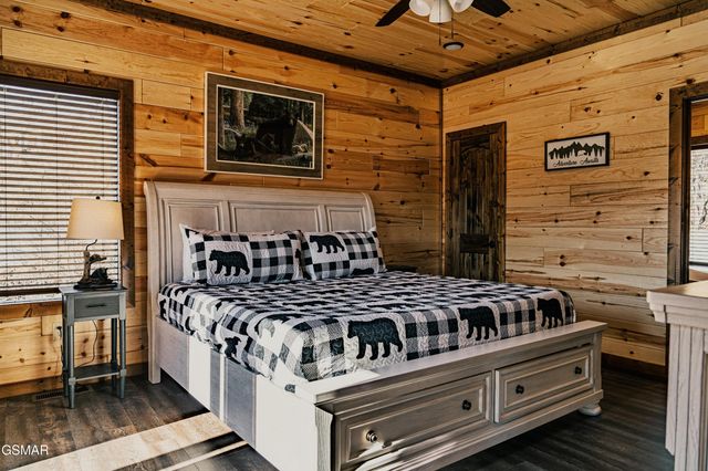 918 Elm Road, Gatlinburg, TN 37738