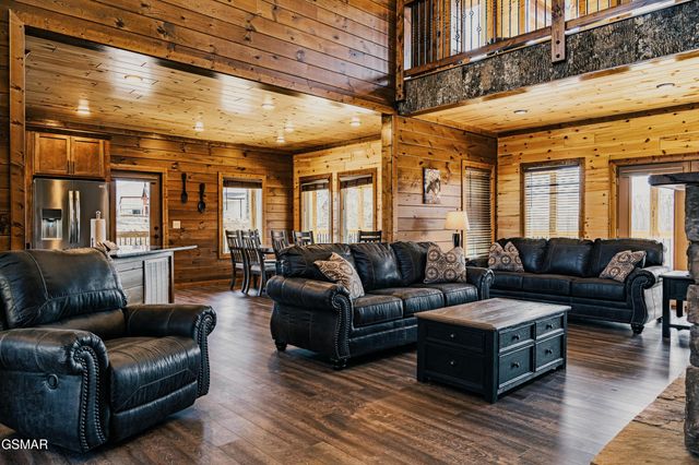 918 Elm Road, Gatlinburg, TN 37738