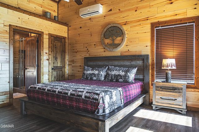 918 Elm Road, Gatlinburg, TN 37738