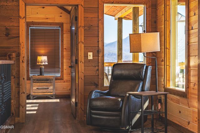 918 Elm Road, Gatlinburg, TN 37738