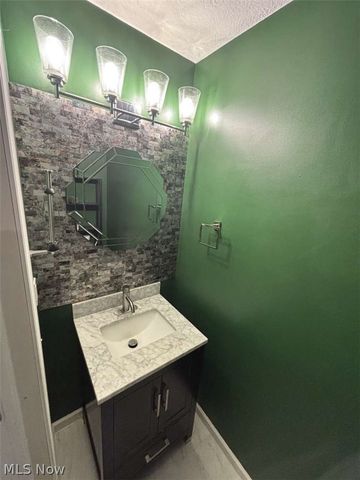 193 Summit Avenue, Northfield, OH 44067