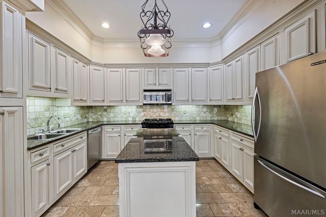 7048 Mid Pines, Montgomery, AL 36117