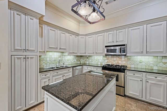 7048 Mid Pines, Montgomery, AL 36117