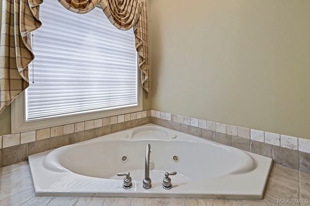 7048 Mid Pines, Montgomery, AL 36117