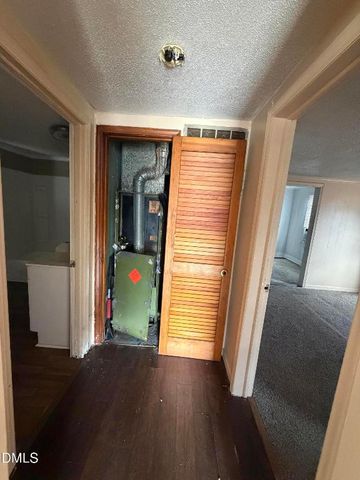 1222 Rauhut Street, Burlington, NC 27217