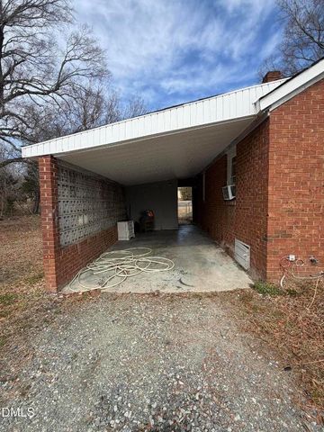 1222 Rauhut Street, Burlington, NC 27217