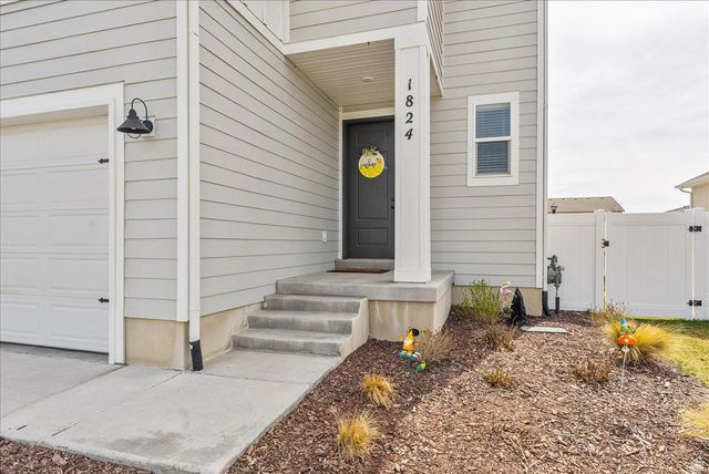 1824 E MEADOWLARK DR, Eagle Mountain, UT 84005