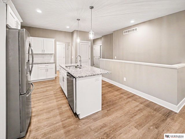 9023 Red Sky Lane, Lincoln, NE 68520