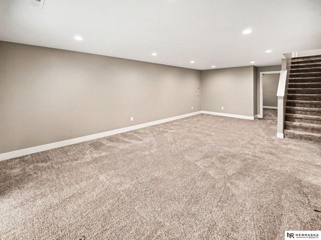 9023 Red Sky Lane, Lincoln, NE 68520