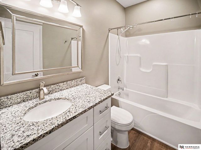 9023 Red Sky Lane, Lincoln, NE 68520