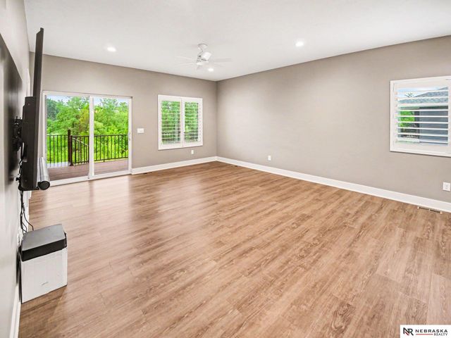 9023 Red Sky Lane, Lincoln, NE 68520