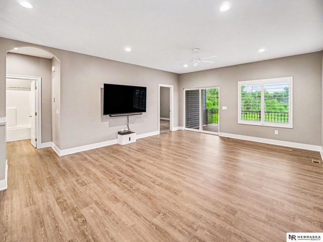 9023 Red Sky Lane, Lincoln, NE 68520