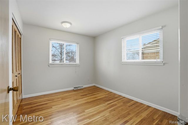 1204 Montrose Avenue, Royal Oak, MI 48073