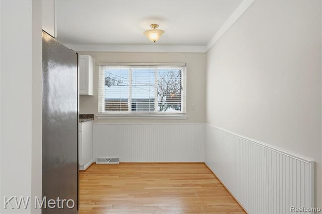 1204 Montrose Avenue, Royal Oak, MI 48073