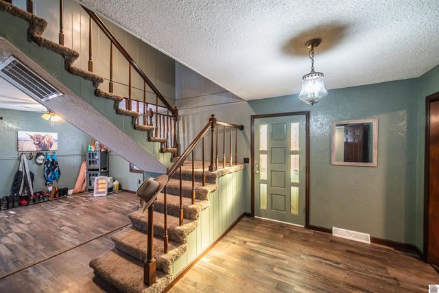 181 Woodland Dr., Benton, KY 42025