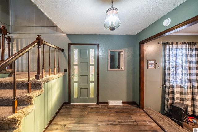 181 Woodland Dr., Benton, KY 42025