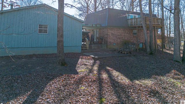 181 Woodland Dr., Benton, KY 42025