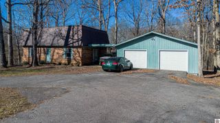 181 Woodland Dr., Benton, KY 42025