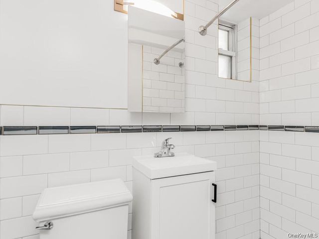 3302 Bronxwood Avenue 1, Bronx, NY 10469