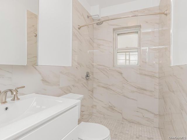 3302 Bronxwood Avenue 1, Bronx, NY 10469