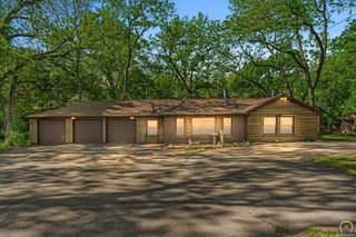 8649 SW 61st St, Topeka, KS 66610