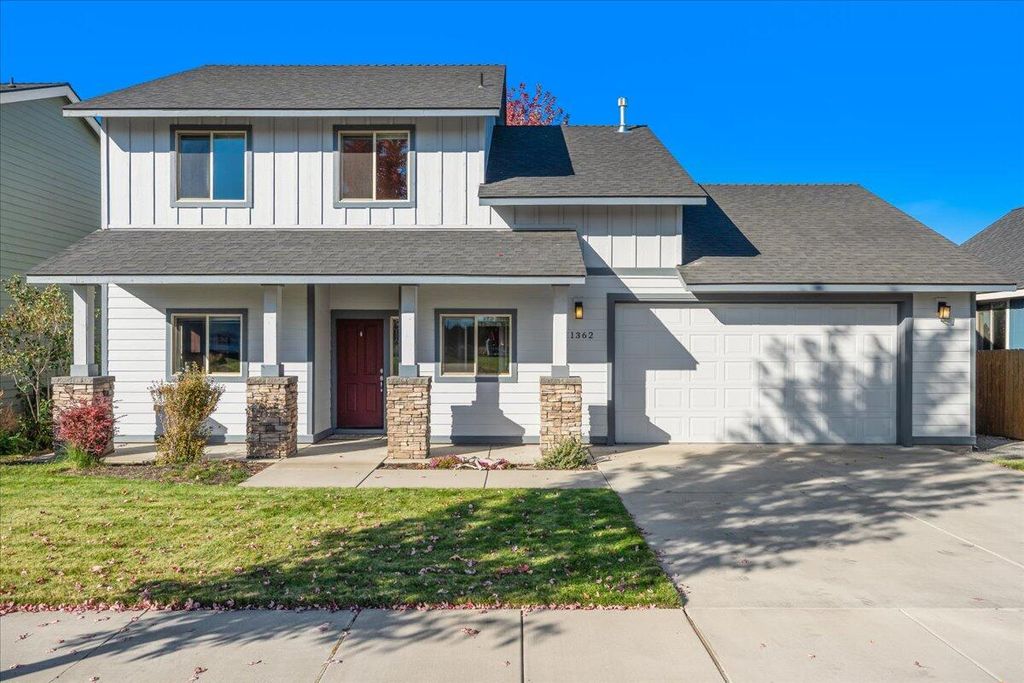 21362 Livingston Drive, Bend, OR 97701