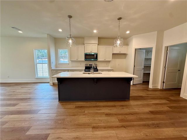 221 Bemis Street, Saraland, AL 36571