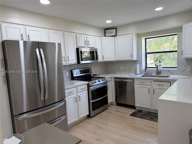 491 Racquet Club Rd 312, Weston, FL 33326