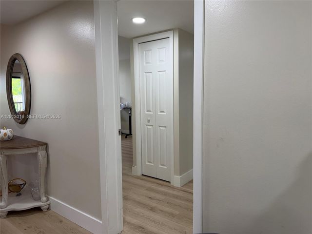 491 Racquet Club Rd 312, Weston, FL 33326