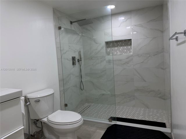 491 Racquet Club Rd 312, Weston, FL 33326
